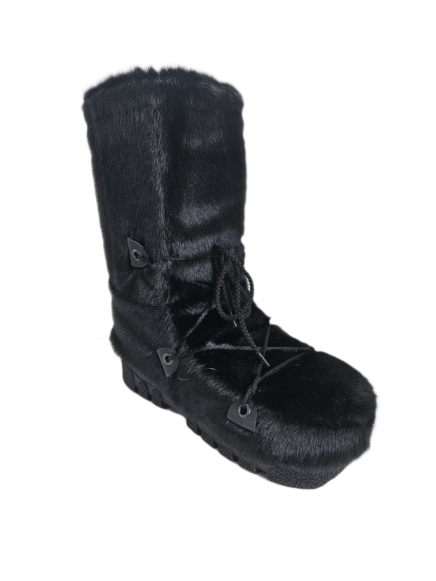Nakiuk Seal Black Women